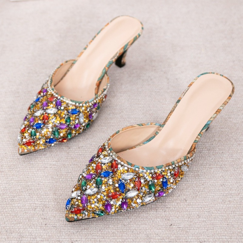 Kitten Heel Women - รองเท้าส้นเตี้ยประดับเพชรหรูหราสำหรับผู้หญิง รองเท้าสไลด์หัวแหลม รองเท้ามูลดีไซเนอร์ รองเท้าสำหรับงานปาร์ตี้ รองเท้าส้นสูงแฟชั่น รองเท้าแตะผู้หญิง
